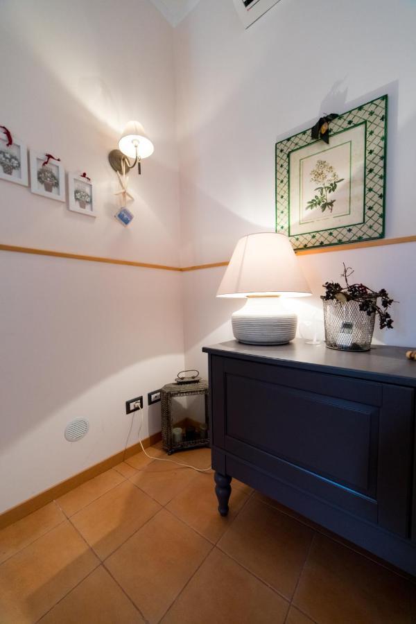 Donna Carmela Apartment Scala Extérieur photo